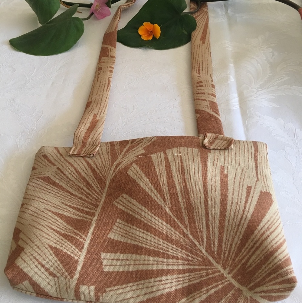 Tropical Tommy Bahama fabric shoulder bag, by Ging